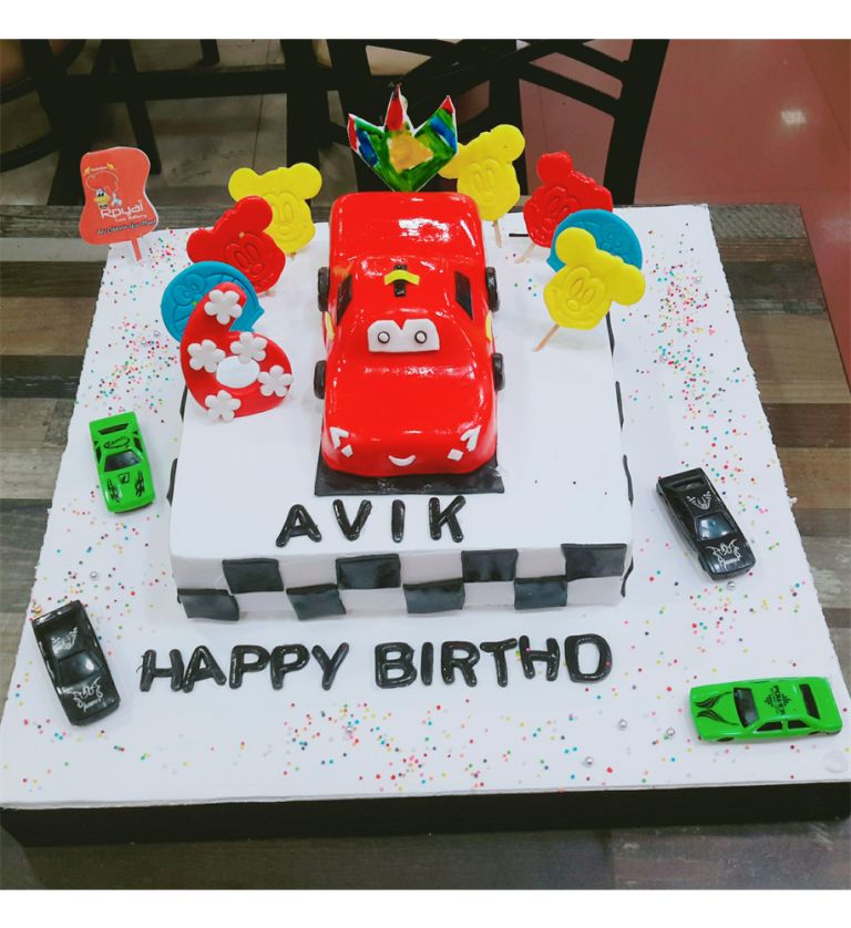 Car Theme Cake